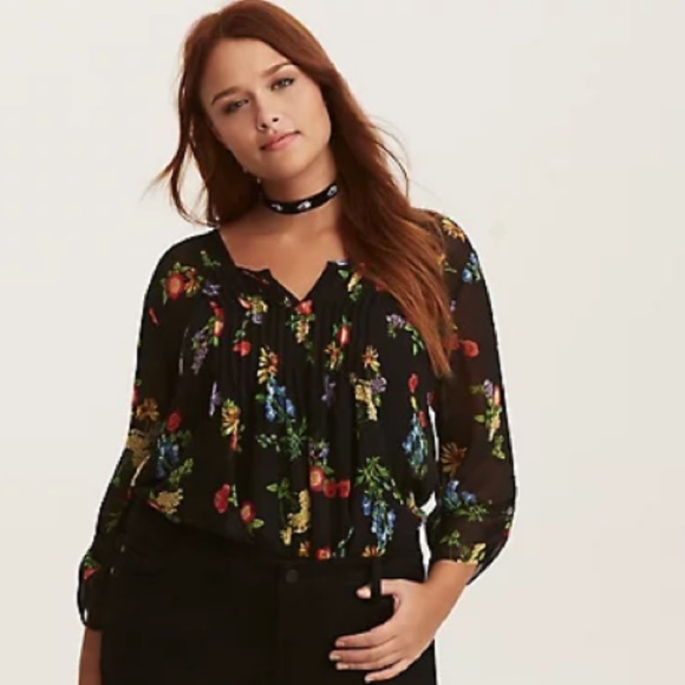 Torrid: Like new Floral Plus size chiffon blouse